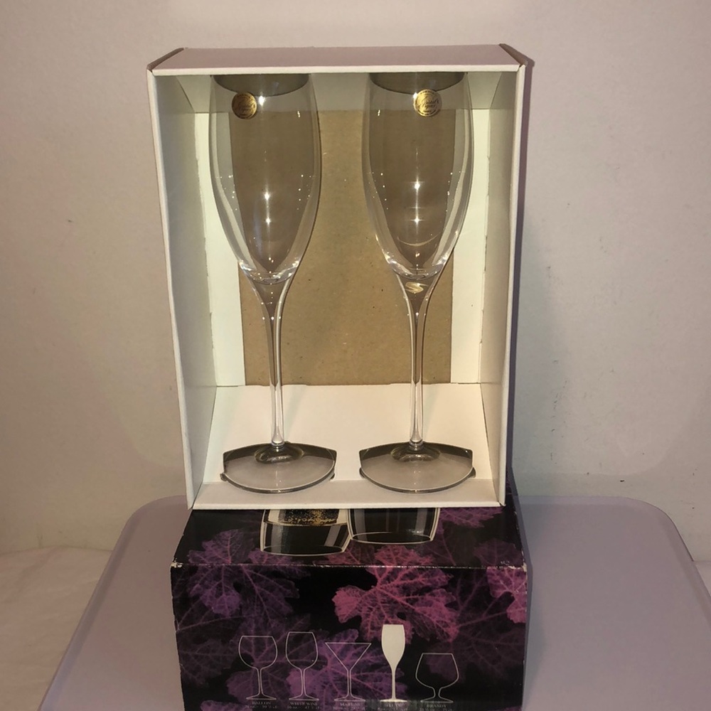 NIB Cris D'Arques France Crystal Champagne Flutes